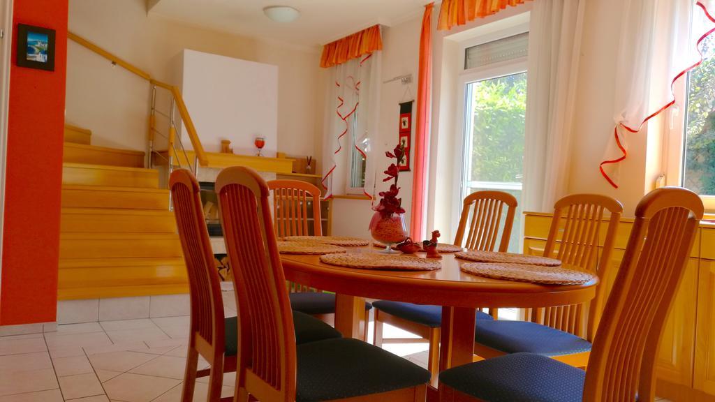 Aurora Premium Home Gyor Ngoại thất bức ảnh