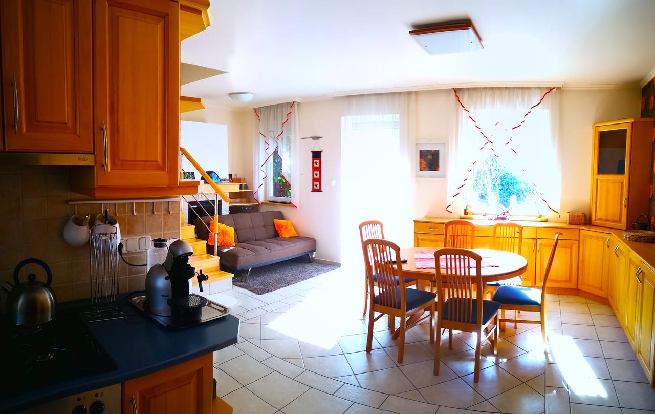 Aurora Premium Home Gyor Ngoại thất bức ảnh